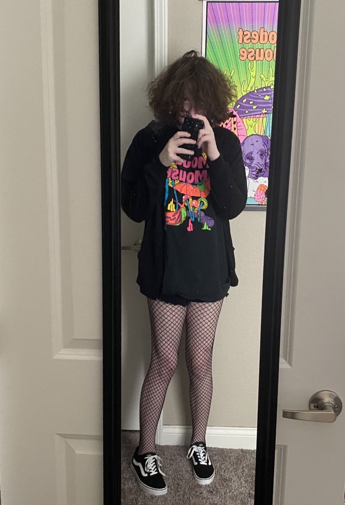 _earlyworm's tweet image. reposting this because i got noided by some bullshit drama and deleted tweets a day or so ago 

(still engagement bait)