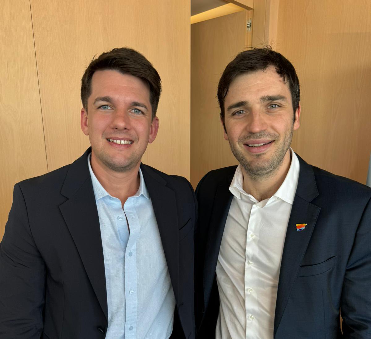Desde Estados Unidos,precisamente en el Estado de California, estamos participando de una recorrida por #SiliconValley, el epicentro de la innovación global, junto a una delegación de dirigentes de distintas provincias de la Argentina.