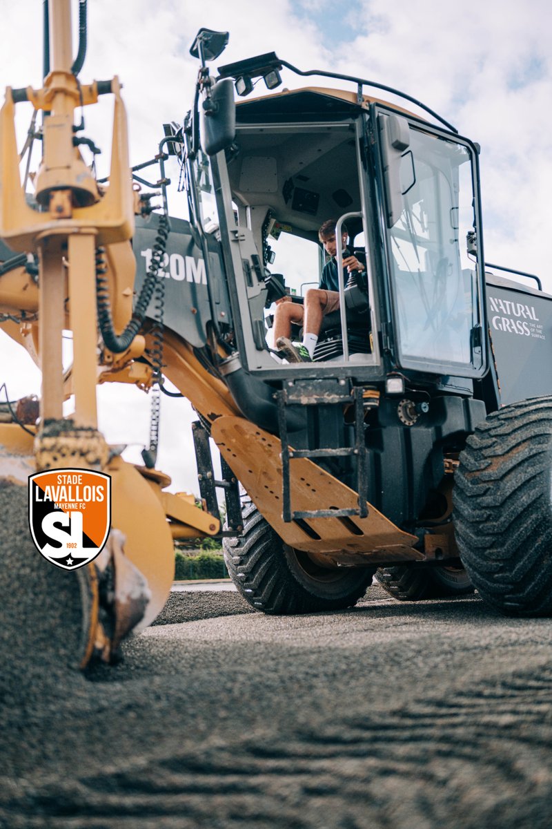 Natural Grass tweet media