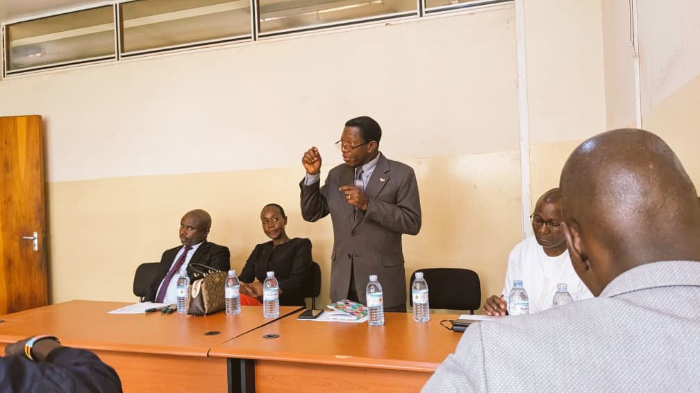 MakJinja's tweet photo. Today we had an engagement with Top Management from @Makerere on issues of staff and students.
 @BuyinzaMukadasi and the @MakerereAR with his team that included @DOS_Makerere stressed out that @MakJinja is here to stay and together we can strengthen and build this institution https://t.co/RhyLk9W5IR