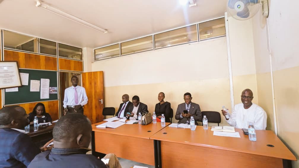 MakJinja's tweet photo. Today we had an engagement with Top Management from @Makerere on issues of staff and students.
 @BuyinzaMukadasi and the @MakerereAR with his team that included @DOS_Makerere stressed out that @MakJinja is here to stay and together we can strengthen and build this institution https://t.co/RhyLk9W5IR