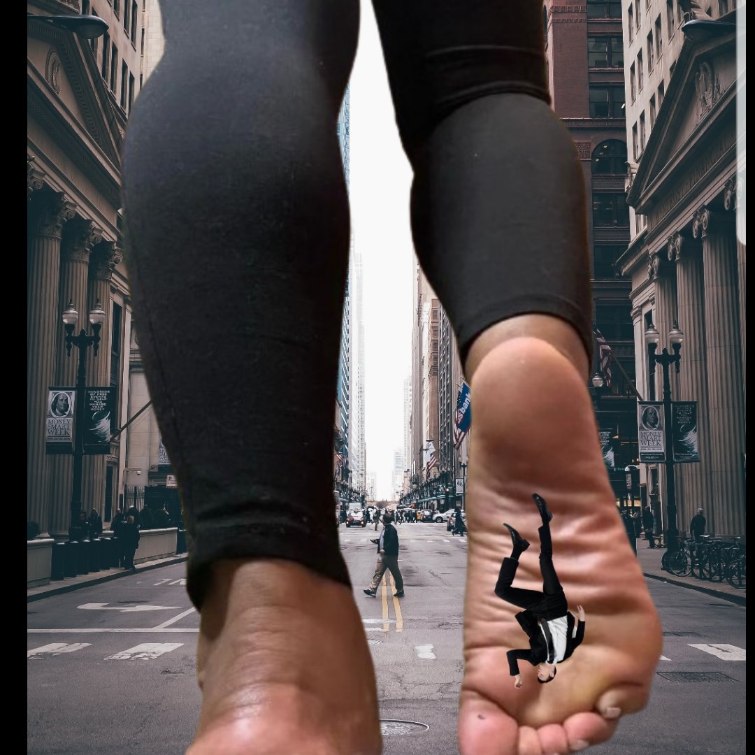 the_gts_maker's tweet photo. Oops! He should've got out the way🤷🏿‍♂️
#SizeTwiter #giantess #ebonysoles https://t.co/eaBuuVEjjx