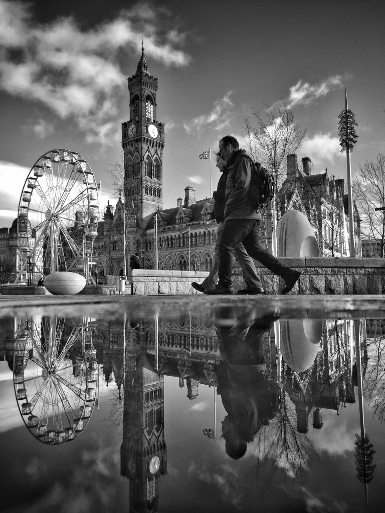 appertunity's tweet photo. An #AI chose these as its favourite photographs of mine

#aldermanbury #bradford #bradford_city_centre #united_kingdom #england #west_yorkshire #gb #shotoniphone #iphonephotography #iso32 #monochrome #sky #wheel #latergram #market_street #building https://t.co/QTaWSxzoM3