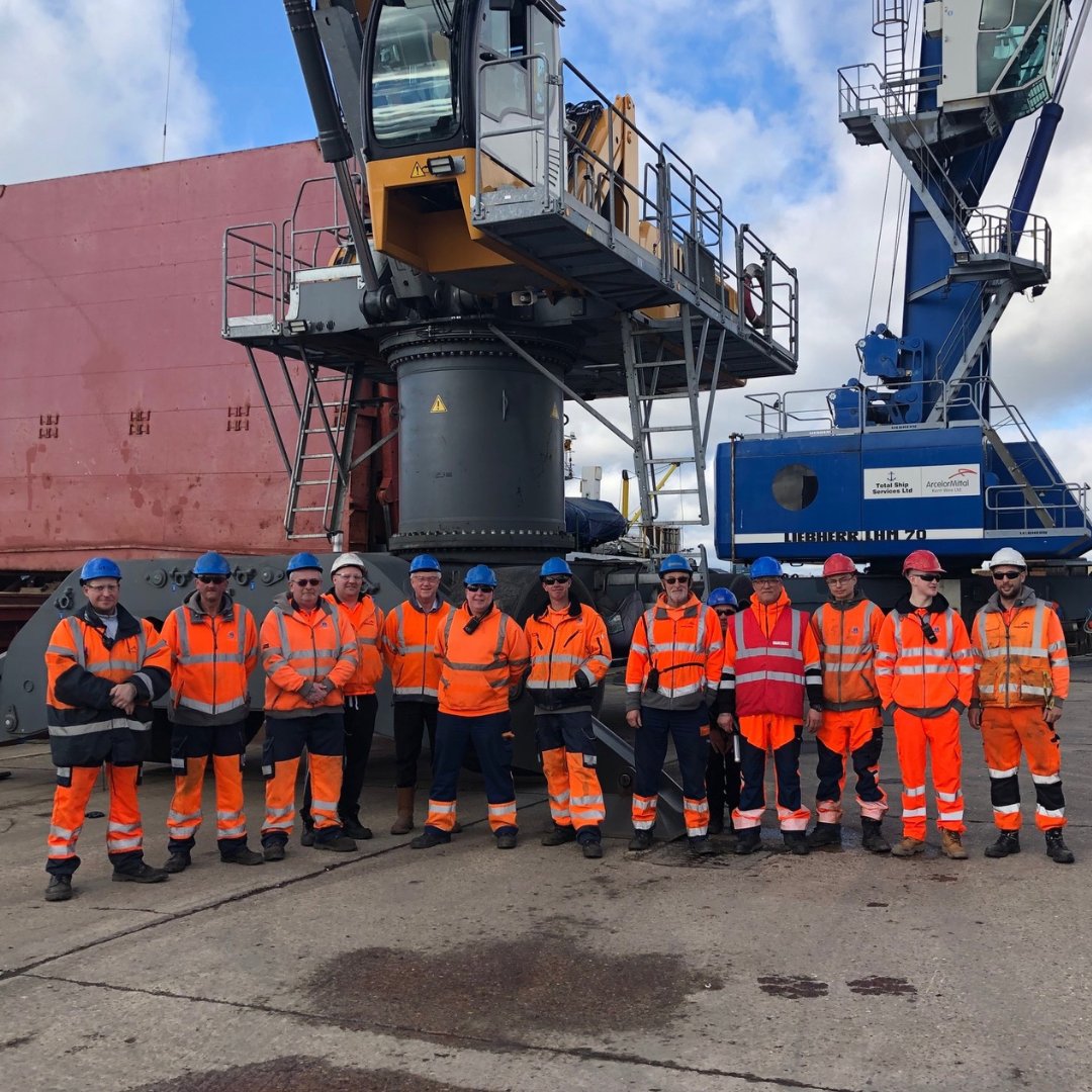 savechathamdoc1's tweet photo. Chatham Docks is home to 7 businesses, employing approximately 800 highly-skilled workers! 👷‍♂️

1. ArcelorMittal Kent Wire
2. Paragon
3. Street Fuel
4. PDMR
5. Downtons Transport
6. Upland Engineering
7. Mobile Compactor Services

We need to protect and #SaveChathamDocks 💪 https://t.co/SSy9i6MJ8p