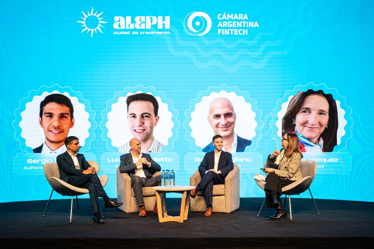 crecimientoar's tweet photo. #RegulationDay
Political leaders shared their visions and strategies for modernizing the State ☀

🎙 Sergio Morales (@AuditoriaAGN), Lucas Fenoglietto (@AFIPcomunica), @rolovigliano and Maria Vazquez in “El rol de la Web 3.0 para la modernización del Estado” https://t.co/Onh1mMOkvK