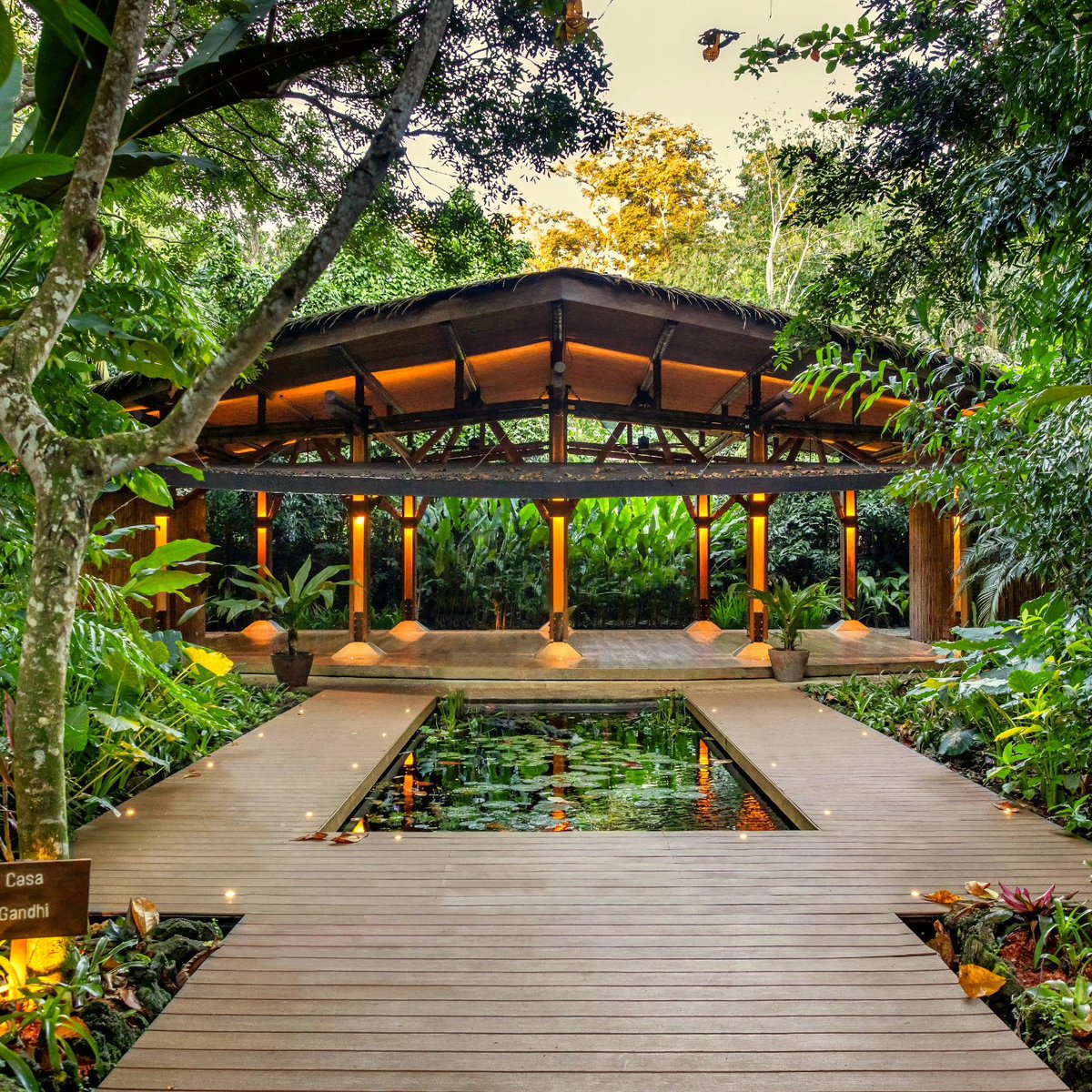 StudioSaxe's tweet image. #newproject Hotel Aguas Claras

Nestled within the lush jungle setting of the @hotelaguasclaras in Puerto Viejo, Limón, our bamboo and wood structures seamlessly integrate with the hotel's Victorian-inspired bungalows.

studiosaxe.com/projects/aguas…