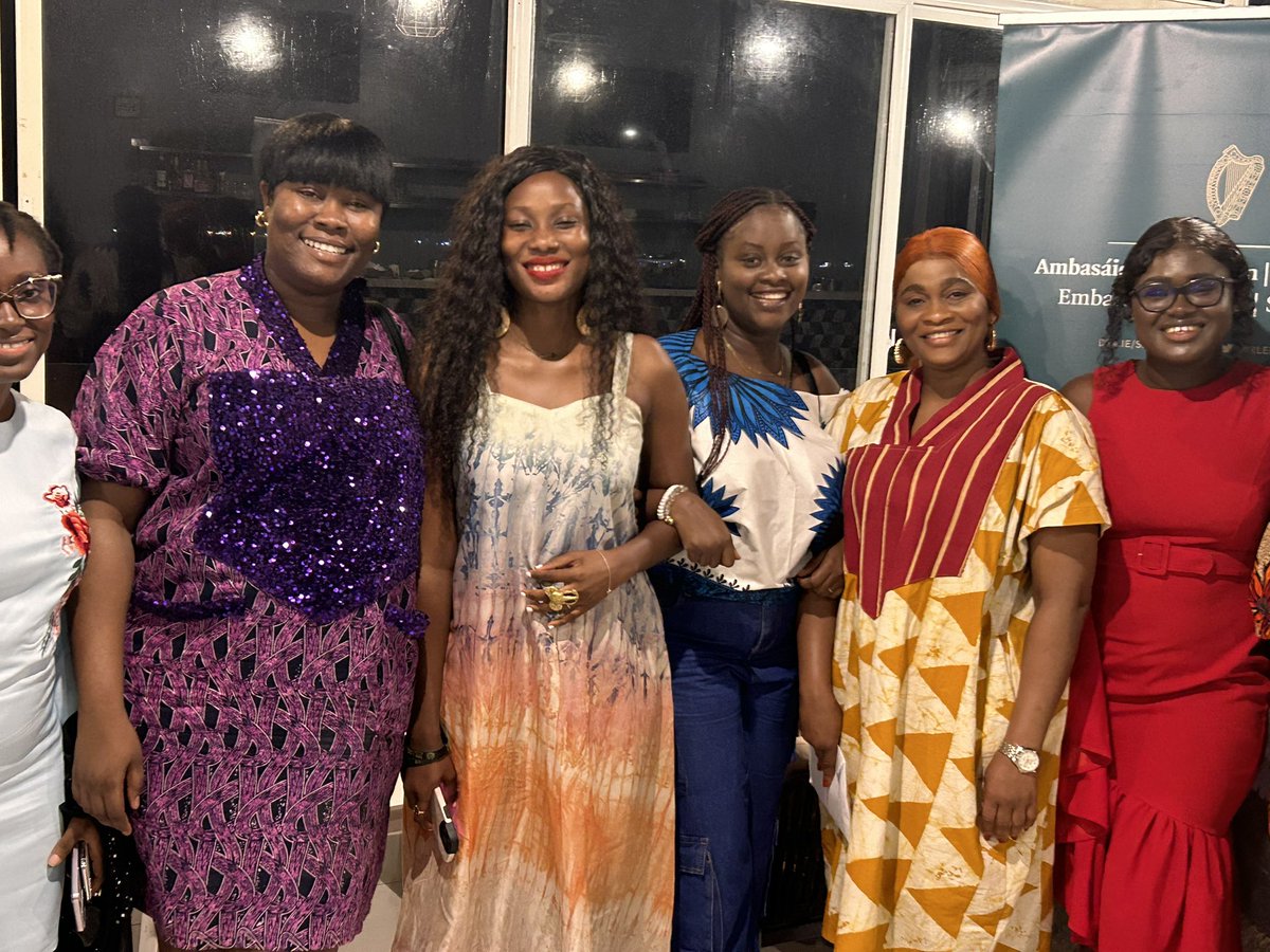 SimcheRoberts's tweet image. Last night brought good memories of Ireland, saying goodbye to the new IrishAid fellows. Studying in Ireland was a life time opportunity for me