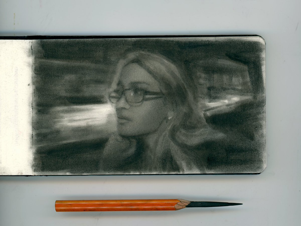 mec_au_fusain's tweet photo. Charcoal vs Pastel https://t.co/VlJOdbVnOE