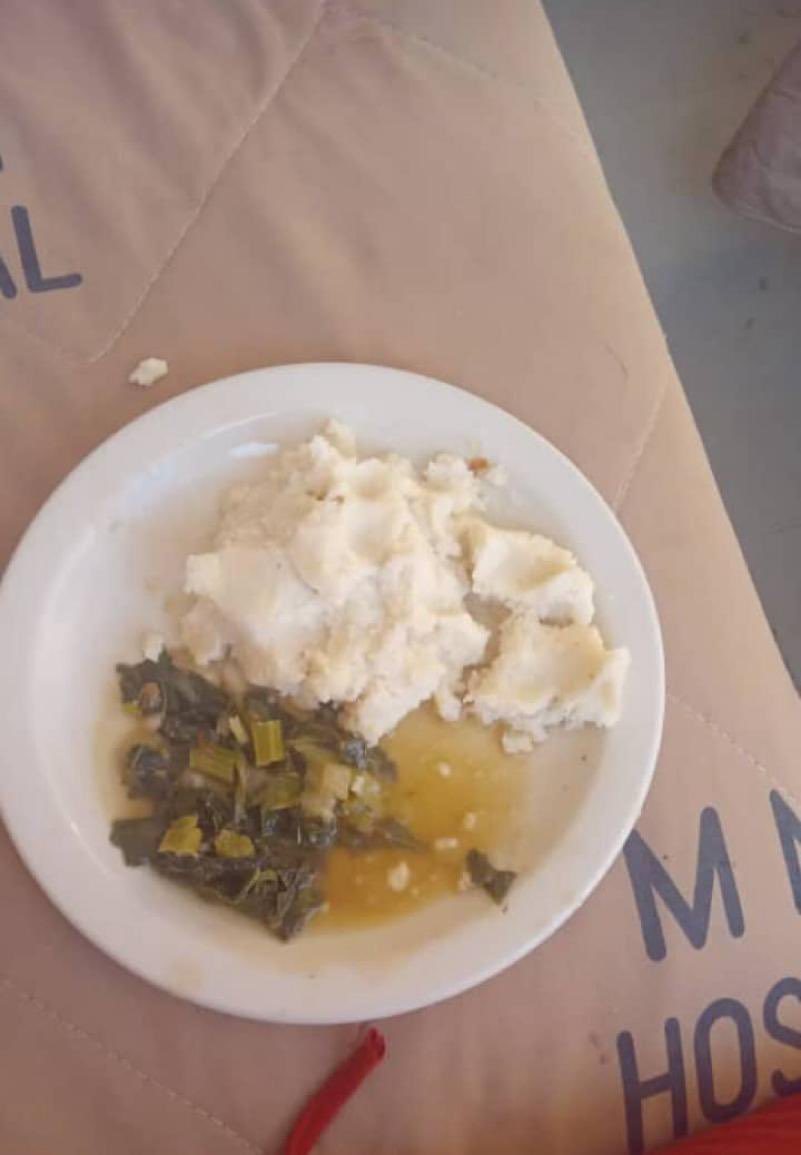 daddyhope's tweet photo. This is the lunch that was served to pregnant women today at Parirenyatwa Hospital’s maternity unit.

Parirenyatwa used to be the best hospital in Southern Africa, second only to South African hospitals in the 1980s.

This comes after the Zimbabwean tyrant, Emmerson Mnangagwa, commissioned a multi-million dollar VVIP complex of airport lounges today for himself, his wife, and corrupt cabinet colleagues.

This is what corrupt rule does to a country. This is what Zimbabwean pregnant women are subjected to by the dictator, Emmerson Mnangagwa.

The contrast between the conditions at Parirenyatwa Hospital's maternity unit and the investment in the VVIP complex at the airport highlights the disparity in resource allocation in Zimbabwe.

While the hospital is in dire need of improvements to ensure adequate care for pregnant women and their babies, the regime has prioritised luxurious amenities for the president and his goons.

2500 pregnant Zimbabwean women die every year giving birth, and many now go to South Africa where their chances of survival are high!
