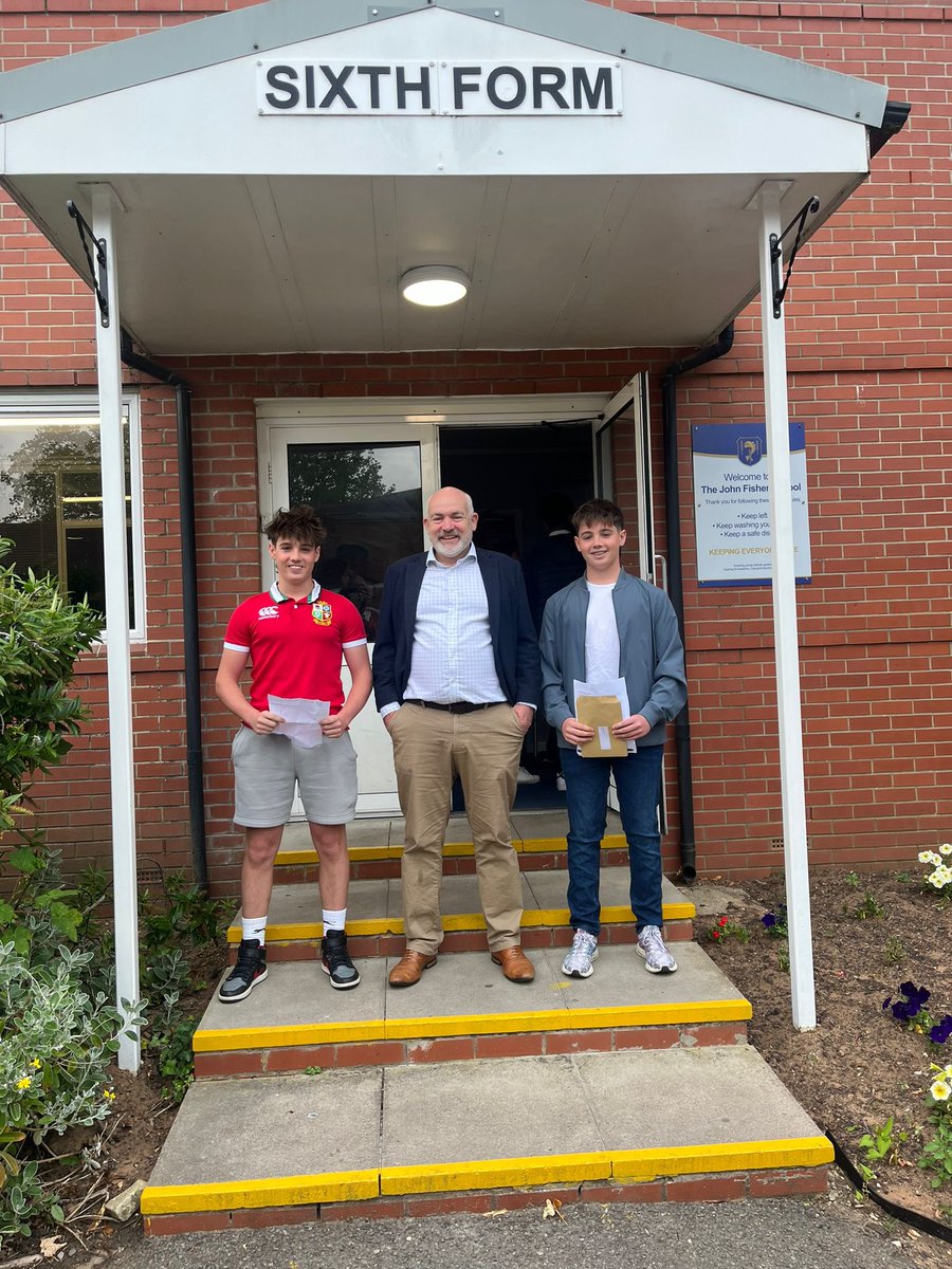 Well done to our fab Yr 11 students who collected their GCSE results today. Some great individual results alongside some outstanding overall subject results. Enrolment into our ‘Outstanding’ 6th form was busier than ever!!  Well done and we will see you on 2/9/24 for induction!