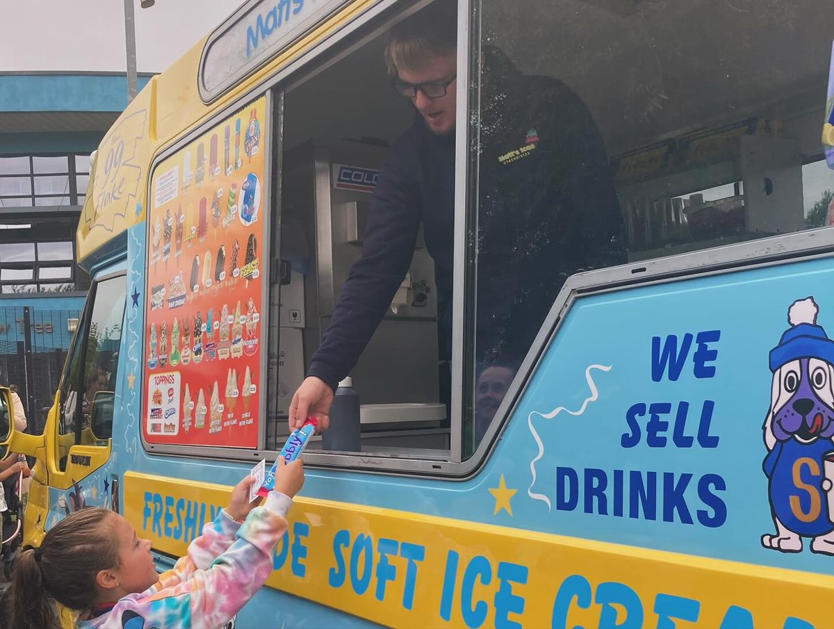 _Lifecentre's tweet image. Well done to all of the children this week!!! So many of you were in the talent shows today and medals were given out to all of the children for participating in #PathtoParis ice cream vans came to serve up a treat 
#HAF2024 #Salfordsummeroffun
