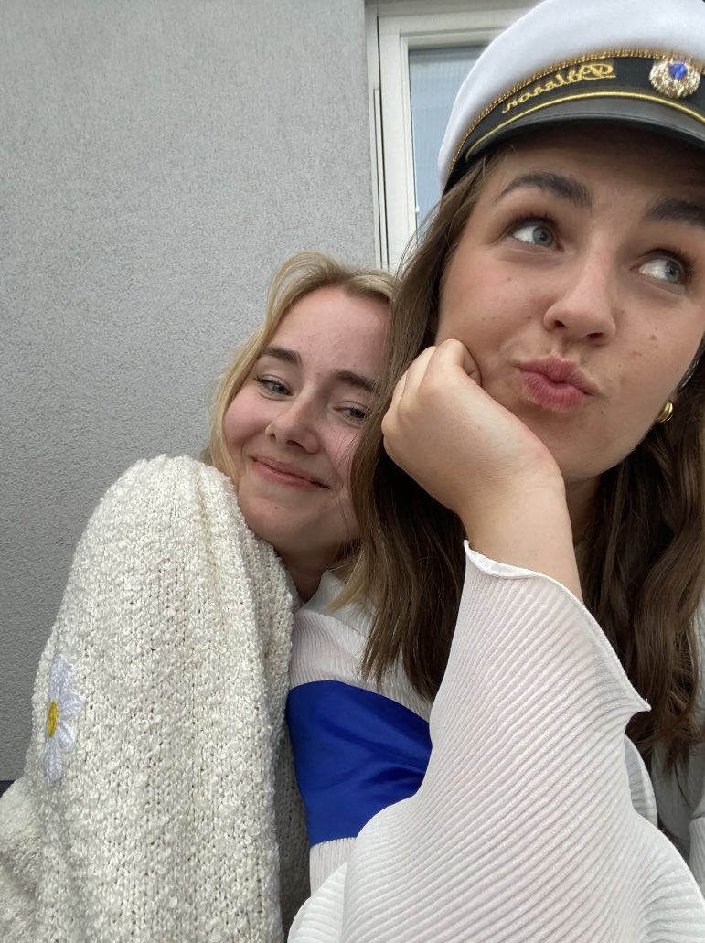 mandazanier's tweet photo. To two of my favourite people in the world and my two favourite Swifties - Happy Birthday 💜 
Love doing life with the two of you 🤍
@MikeZanier @majkenlinnea https://t.co/OFj9Xgkv8U