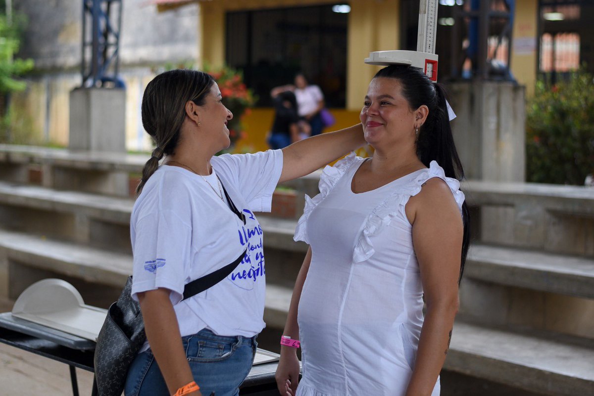 Atención médica gratuita recibieron más de 1.200 casanareños 

Por iniciativa de Geopark,la  <a href="/PatrullaAerea/">Patrulla Aérea Civil Colombiana</a> contó con 70 profesionales de la salud, quienes realizaron 456 procedimientos quirúrgicos y 631 tratamientos médicos lareporteria.com/2024/08/22/con…