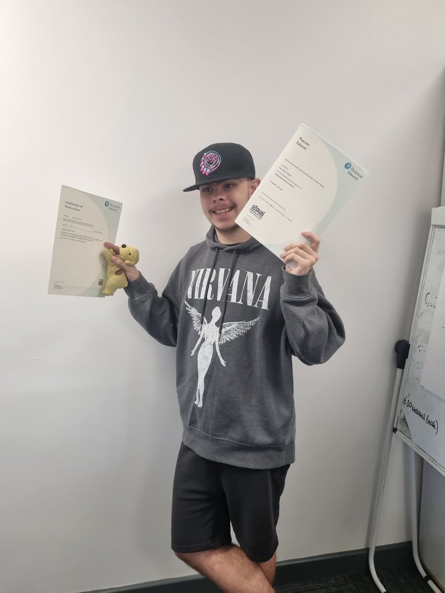 Wow what an successful results day for our Year 11s!

Pictured below are two of our top achievers! 

Matthew achieved a fantastic GCSE level 5 in Maths! 

Nick achieved the most amount of accreditations in the year ! 

We are so proud of all our Year 11s achievements! Welldone!⭐️