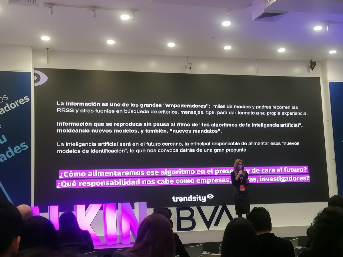 Flor León tweet media