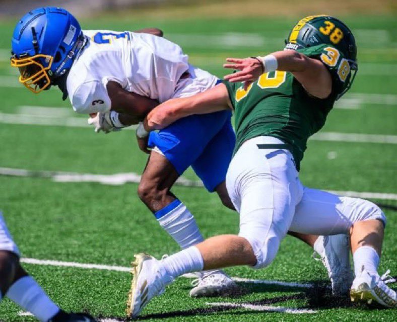 #AGTG Blessed to receive my 1st offer from Minnesota North College Vermillion <a href="/coachbusby22/">Coach Busby</a> @MNVermilionAthl <a href="/johnson_three/">Tyree Johnson</a> <a href="/coach_jcurtis/">Jess Curtis</a> <a href="/RecruitLouisian/">Recruit Louisiana™️</a>