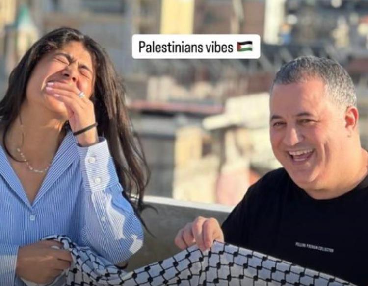 JCoupable's tweet image. Cette photo n’est pas un fake.  
Rima Hassan s’amuse bien avec le "boss" du camp de réfugiés palestiniens de Burj El Barajneh.
A quel comité populaire ou à quelle faction palestinienne appartient le boss du camp ?
Sur leur site qqles photos d'enfants soldats érigés en martyrs.