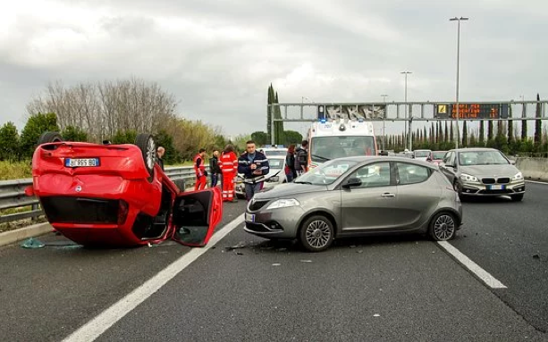 GreatChoiceChir's tweet photo. If you or a loved one have been involved in a car accident it is advisable to attend to any relatable injuries. Contact the team at Great Choice Chiropractic to help you or your loved one out. https://t.co/HiOfIKOktE #caraccident #chiropractor https://t.co/xdKuRXQ7wL