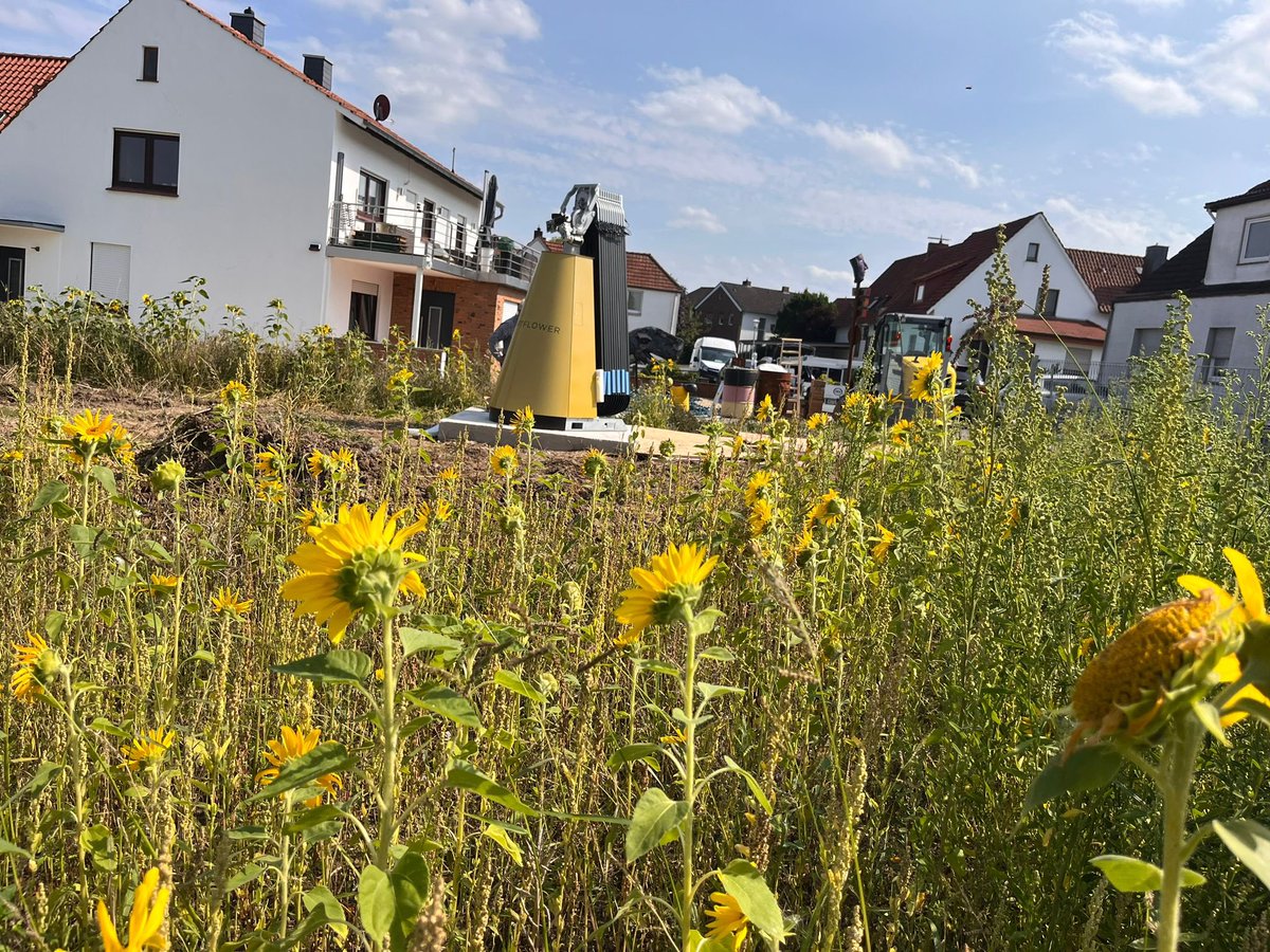 SmartFlower tweet media