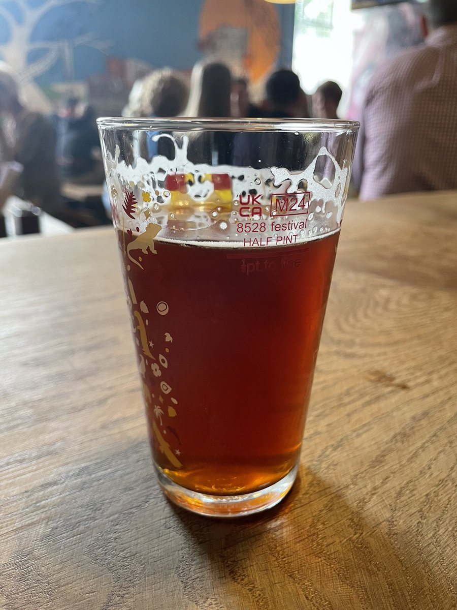 MarcusBrent1's tweet photo. @BrentPhilip @BrentAidan21 A sneaky half on the way home, but what a half! Super Red, an 8.5% Red IPA collab @brewyorkbeer @ElusiveBrew . The best beer of its type I’ve tasted. https://t.co/aAYUNqxOEr