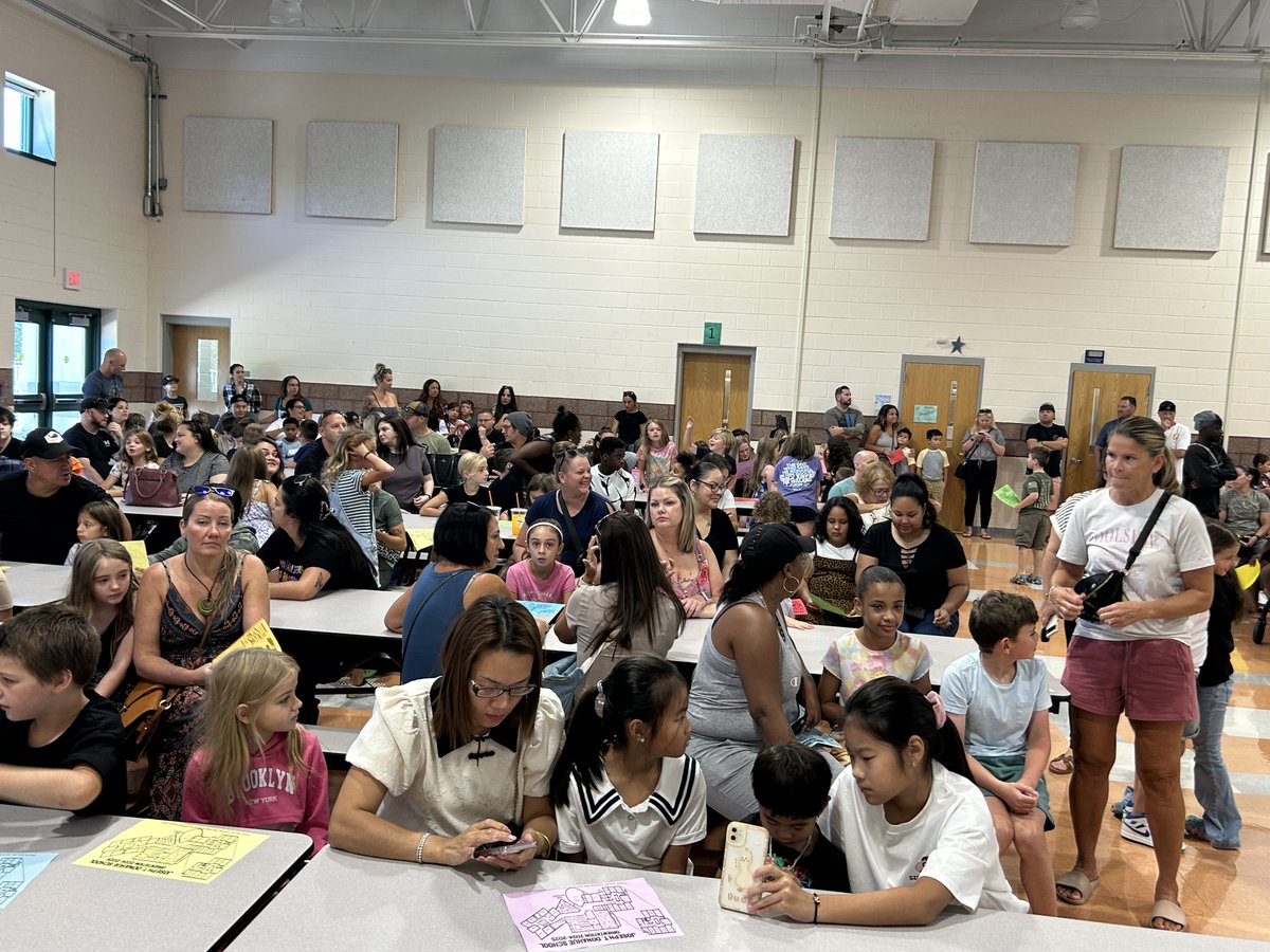 Lisa Vargas tweet media