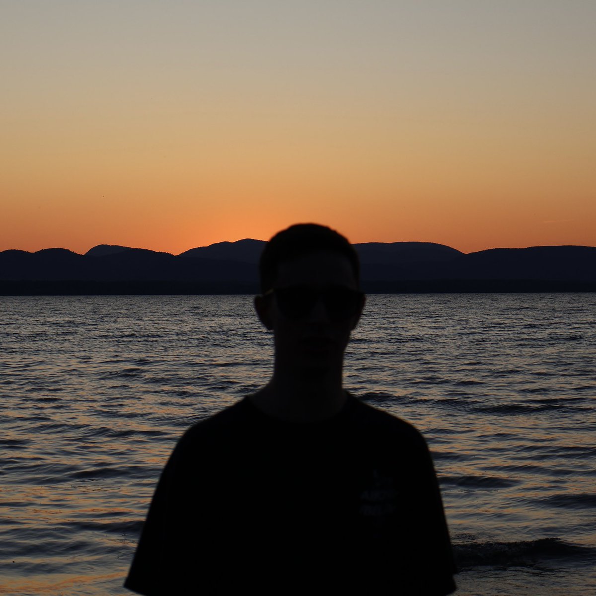 flywlkr_'s tweet photo. Feature list for my upcoming album, “YW8?” Pre-save now 🌅 https://t.co/x6Vr7ca6Ew https://t.co/EPuJoQUvM6