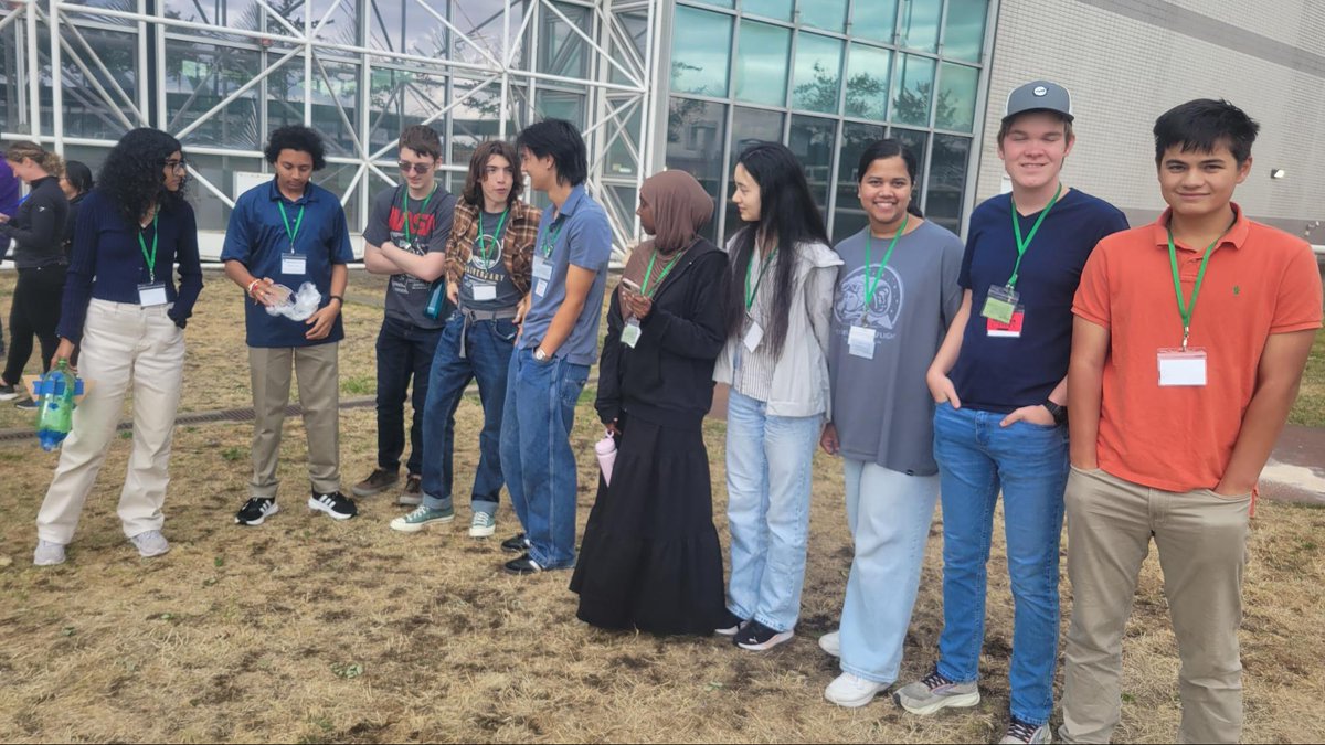 Team Little Green Martians tweet media