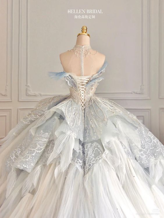 archivedlooks's tweet photo. Dress from Hellen Bridal https://t.co/43Sg0dwbH3