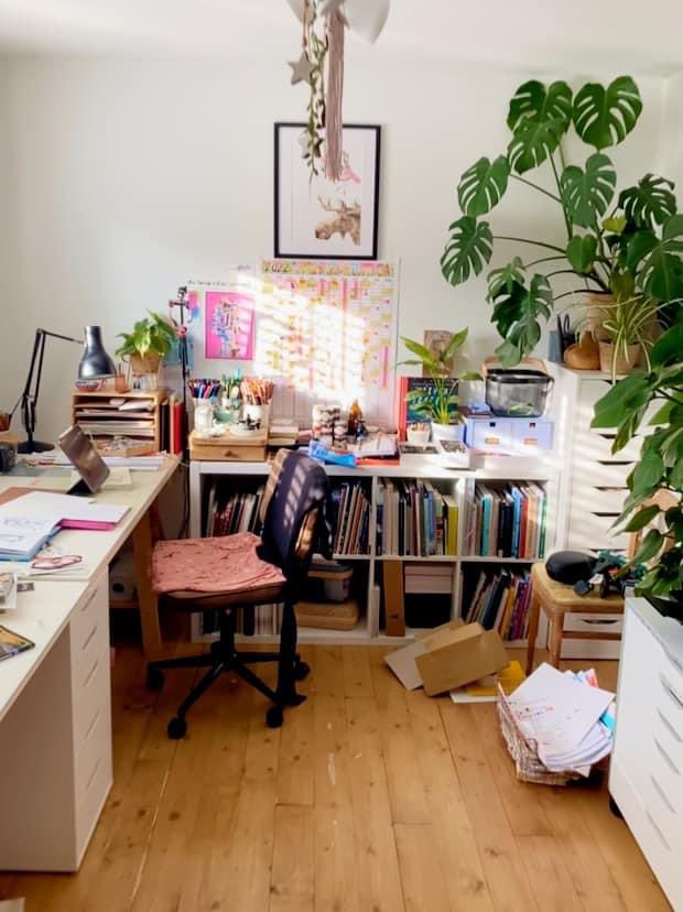 Kinda wishing my studio still looked like this! It’s more functional now but not as pretty! Monstera definitely not as happy