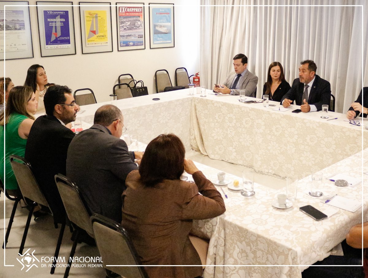 forvmnacional's tweet photo. Nesta quarta  (21) a Diretoria do Forvm Nacional da Advocacia Pública Federal participou de uma reunião com os novos membros do Conselho Curador dos Honorários Advocatícios. Leia a matéria completa: https://t.co/8YHHn5G2Y2 https://t.co/or99uqP2XM