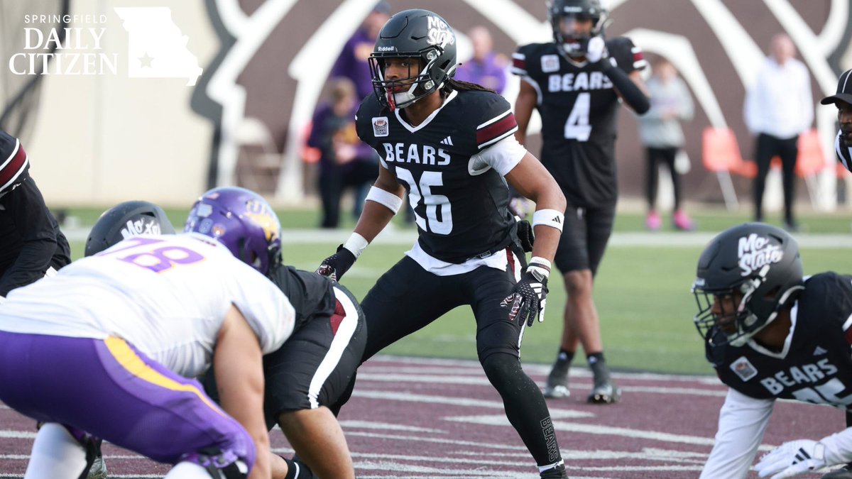 Springfield Daily Citizen (@sgfcitizen) on Twitter photo .<a href="/MoStateFootball/">Missouri State Football</a>'s retooled corps of linebackers has a veteran leader. <a href="/rwcollingwood/">Ryan W. Collingwood</a> writes that <a href="/Tahjchambers11/">Tahj Chambers</a>, a former standout at wide receiver, has been helping the young group get up to speed as the Bears prepare to face No. 3 Montana.
Read it: sgfcitizen.org/springfield-sp… .<a href="/MoStateFootball/">Missouri State Football</a>'s retooled corps of linebackers has a veteran leader. <a href="/rwcollingwood/">Ryan W. Collingwood</a> writes that <a href="/Tahjchambers11/">Tahj Chambers</a>, a former standout at wide receiver, has been helping the young group get up to speed as the Bears prepare to face No. 3 Montana.
Read it: sgfcitizen.org/springfield-sp…