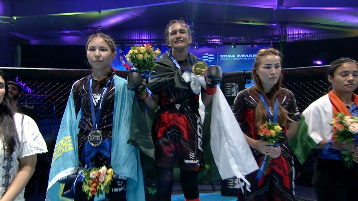 Muneeb313_'s tweet photo. Pakistan's Bano Butt wins GOLD MEDAL in IMMAF Asian Championship 2024 in the atomweight 47.6kg category! 🇵🇰🥇

#IMMAF #MMA https://t.co/OKa3G81JEe