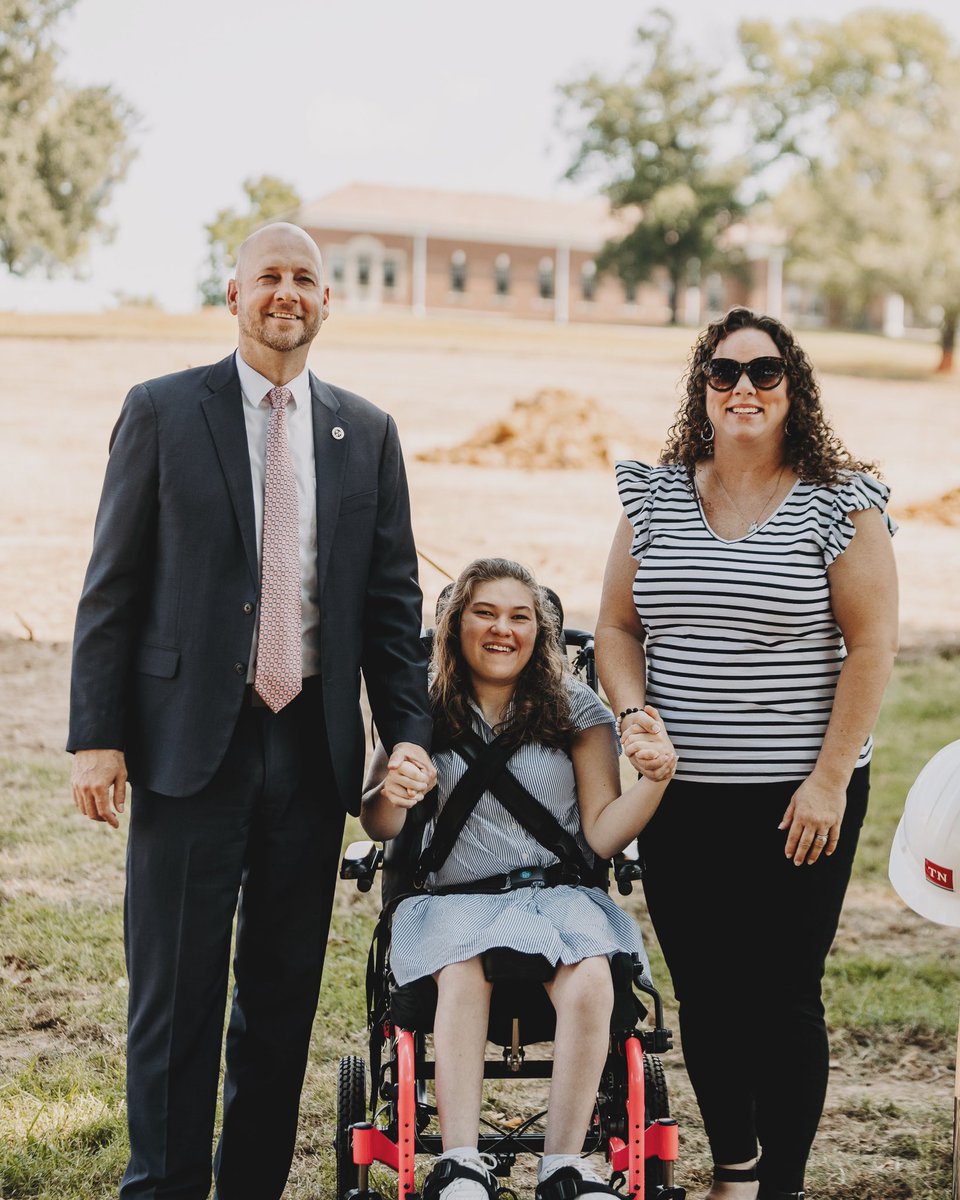 Disability isn’t a partisan issue. When I see Gus Walz proud to see his dad on stage……..I see my daughter Kinsley who has clapped for me.

Stop stigmatizing disability and learning disorders and join us in making the American Dream possible for everyone. #Disability #inclusion