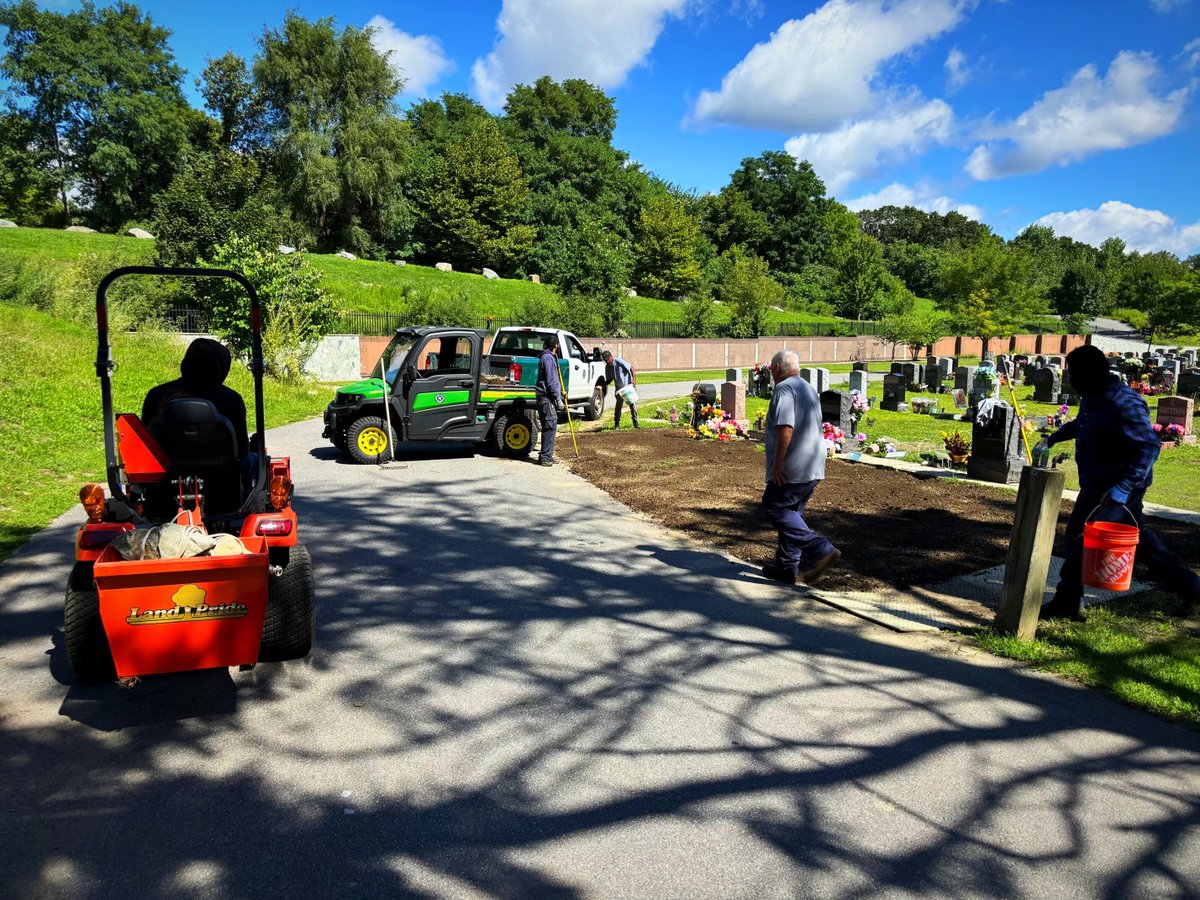 BostonParksDept's tweet photo. At Fairview Cemetery in Hyde Park, our team is hard at work cleaning, loaming, and seeding graves to ensure that the final resting places of our loved ones are treated with care and respect 🤍🌳 

Learn more about the work of our Cemeteries Division: https://t.co/JqsvZYUCE9 https://t.co/6qfqJAwQUE