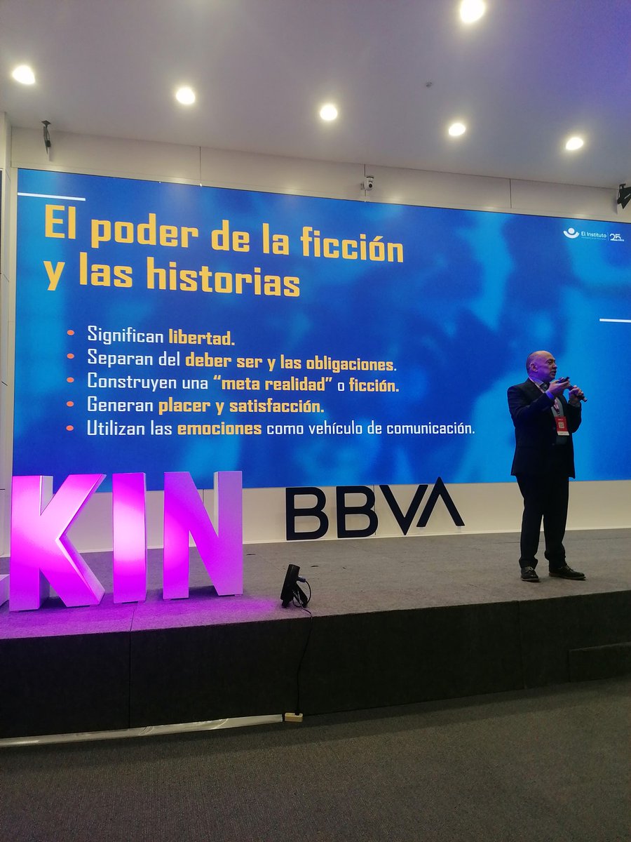 Flor León tweet media