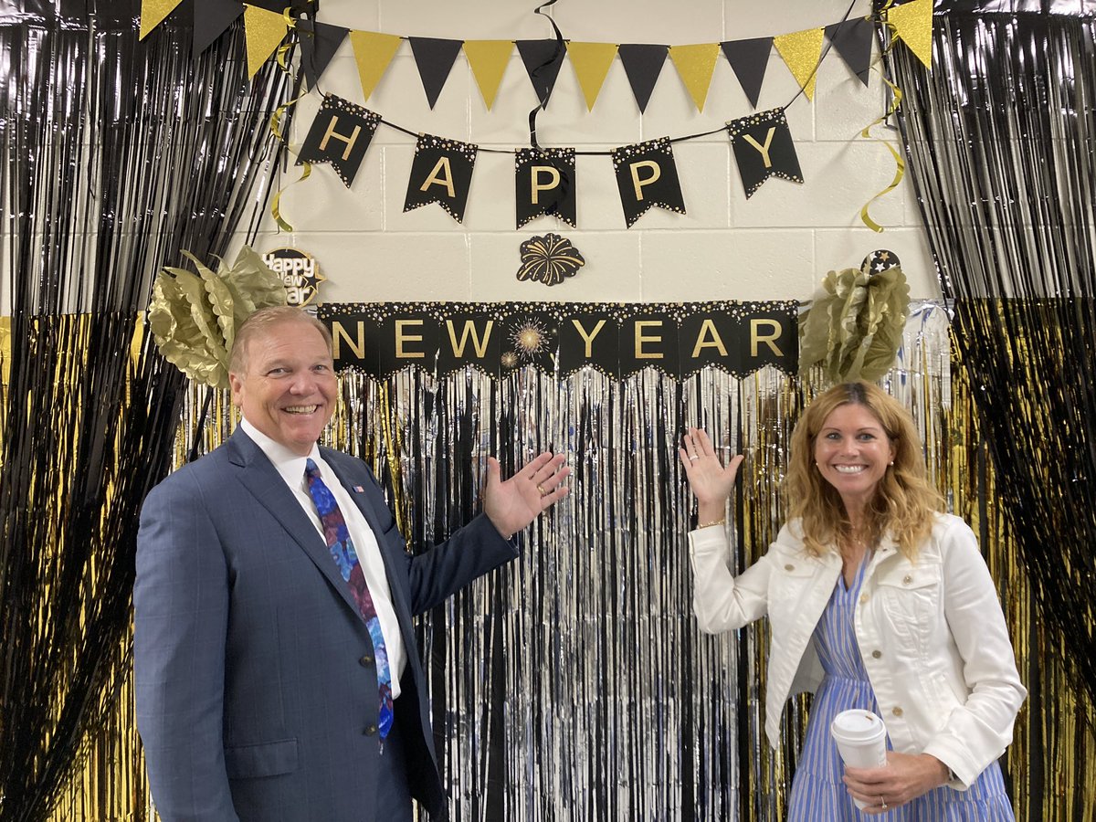 Larry Hook tweet media