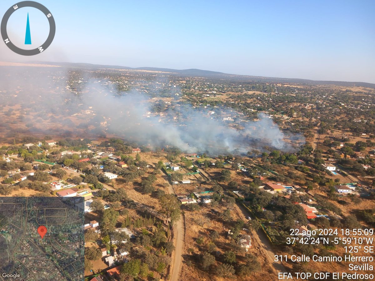 Plan_INFOCA's tweet photo. 🔴 #IFCastIlblancoDeLosArroyos, ACTIVO.

ACTUALIZACIÓN DE MEDIOS:
🛩️ 2 anfibios ligeros
🚁 1 pesado y 1 semipesado
🚒 2 autobombas
🧑‍🚒 4 grupos de #BomberosForestales, 2 #Bricas, 2 #TOP, 1 #AAMM y 1 grupo de apoyo. En total, 60 efectivos por tierra. https://t.co/lMwuYroslI