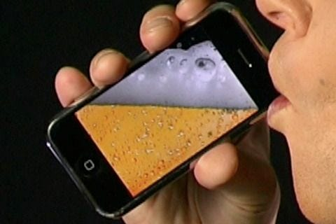 yo's tweet photo. This is where iPhone apps peaked. https://t.co/947caH10up