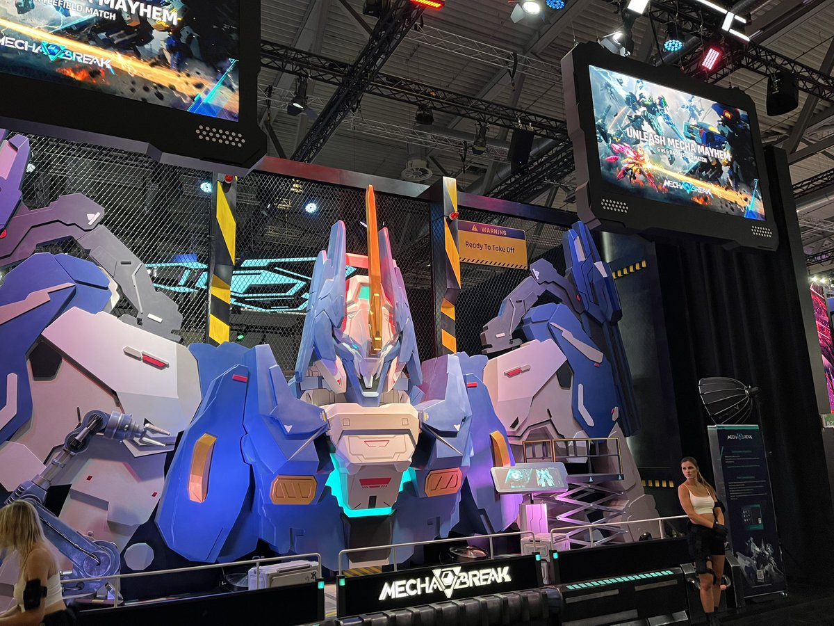 Zafyron's tweet photo. @MechaBREAK #mechabreak #mechaonboard #gamescom https://t.co/juvShFTxf8