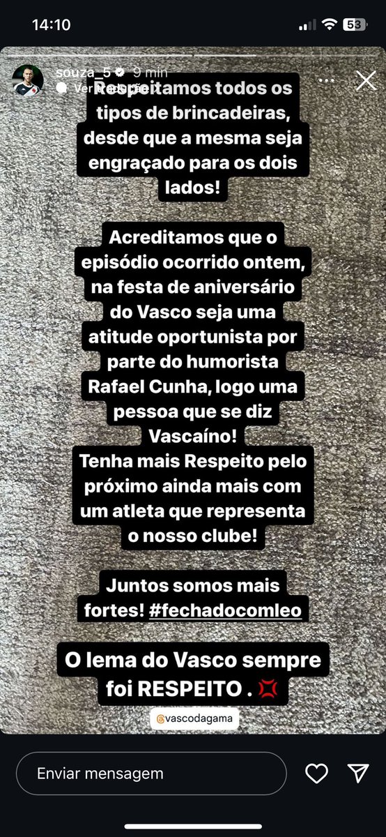 newscolina's tweet photo. Jogadores do Vasco se manifestam repudiando a piada com o zagueiro Léo. https://t.co/IqDl24ytIL
