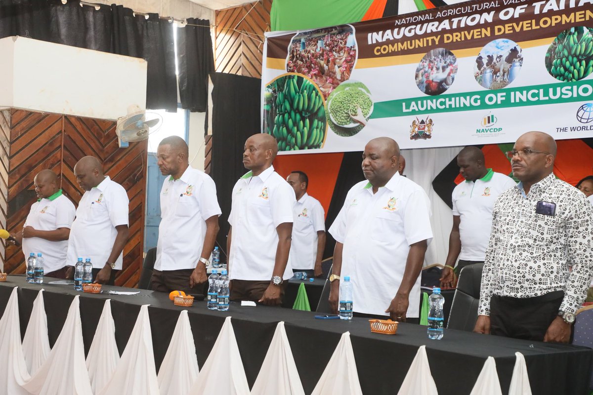 GovernorMwadime's tweet image. This afternoon, I launched the County Inclusion Grant of Kes. 20 million and inaugurated 20 community-driven development committees (CDDC) from across the county under the #NAVCDP, which aims to support small-scale farmers from food deficit to surplus producers.