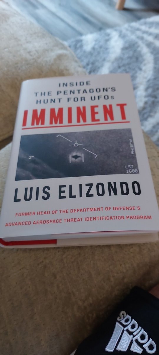 dannyjazz23's tweet photo. @LueElizondo got mine today, this is going to be good https://t.co/WosBa0JmFR