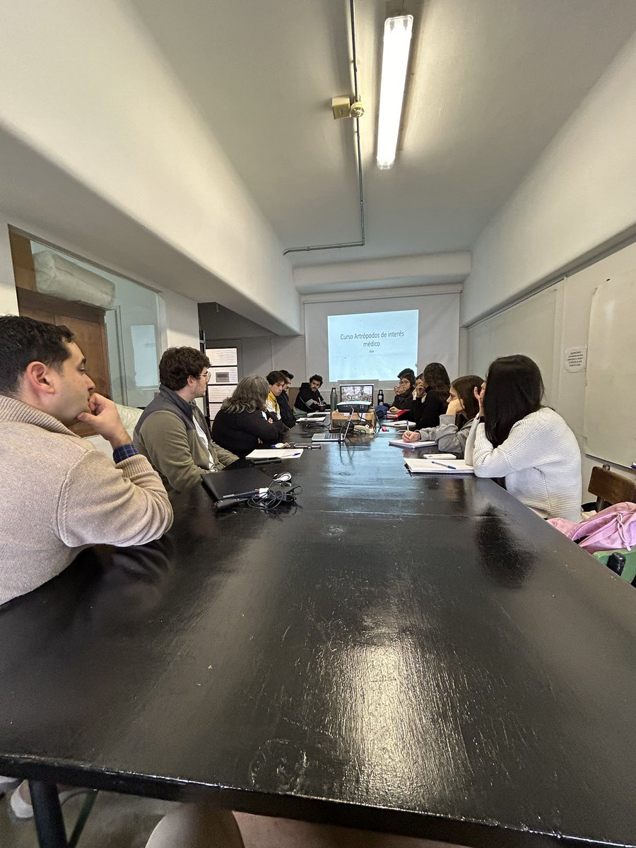 Ramiro Tomasina (@ramirotomasina) on Twitter photo Arrancando el curso de artrópodos de interés médico 2024 (AIM). La presentación del curso estuvo a cargo de nuestra profesora Dra. Yester Basmadjián <a href="/YBasmadjian/">Yester Basmadjian</a> y ahora continuamos con el Dr. Andrés Cabrera. <a href="/paraymicologia/">Unidad academica- Parasitología y Micología UdelaR</a> Arrancando el curso de artrópodos de interés médico 2024 (AIM). La presentación del curso estuvo a cargo de nuestra profesora Dra. Yester Basmadjián <a href="/YBasmadjian/">Yester Basmadjian</a> y ahora continuamos con el Dr. Andrés Cabrera. <a href="/paraymicologia/">Unidad academica- Parasitología y Micología UdelaR</a>