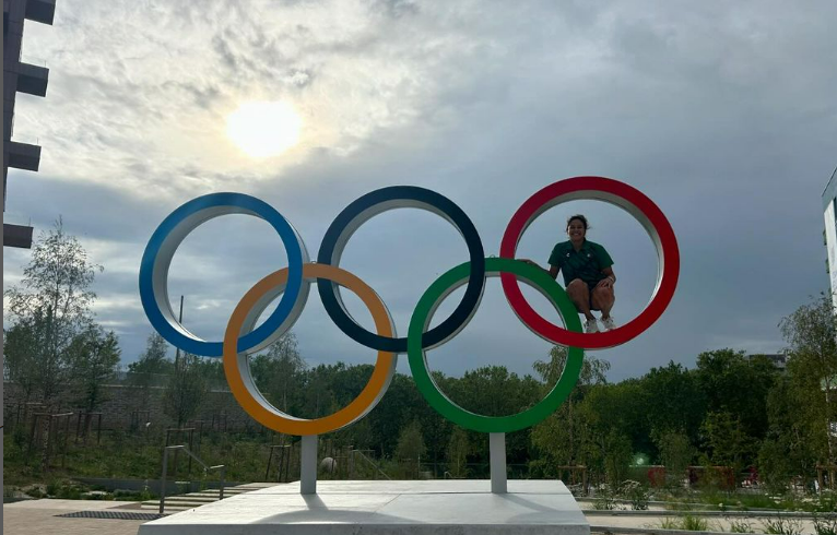 FenomenoAra's tweet photo. Después de unas semanas de descanso y de pensar, al fin puedo darle las gracias a París, mis segundos juegos olímpicos. No tuve el resultado que esperaba, he incluso ahora desearía tener las respuestas que necesito. No me disculparé por qué no tengo que hacerlo, pero quiero https://t.co/rQbkMbKYSp