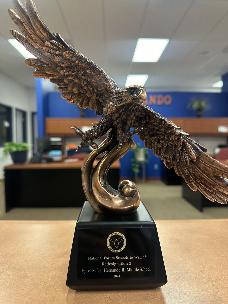 Deneé Munoz (@dmunoz_hms) on Twitter photo The Eagle has Landed… Hernando’s Texas Schools to Watch award has arrived. Congrats to our Amazing staff and students for being a top performing school in Texas ! #CavPride 🧡💙<a href="/HERNANDO_MS/">Dr. Jesse A. Sepulveda</a> @SThomas_HMS <a href="/imalvillar_HMS/">Illissa Marie Alvillar</a> <a href="/RNava_HMS/">Raul Nava Jr.</a> The Eagle has Landed… Hernando’s Texas Schools to Watch award has arrived. Congrats to our Amazing staff and students for being a top performing school in Texas ! #CavPride 🧡💙<a href="/HERNANDO_MS/">Dr. Jesse A. Sepulveda</a> @SThomas_HMS <a href="/imalvillar_HMS/">Illissa Marie Alvillar</a> <a href="/RNava_HMS/">Raul Nava Jr.</a>