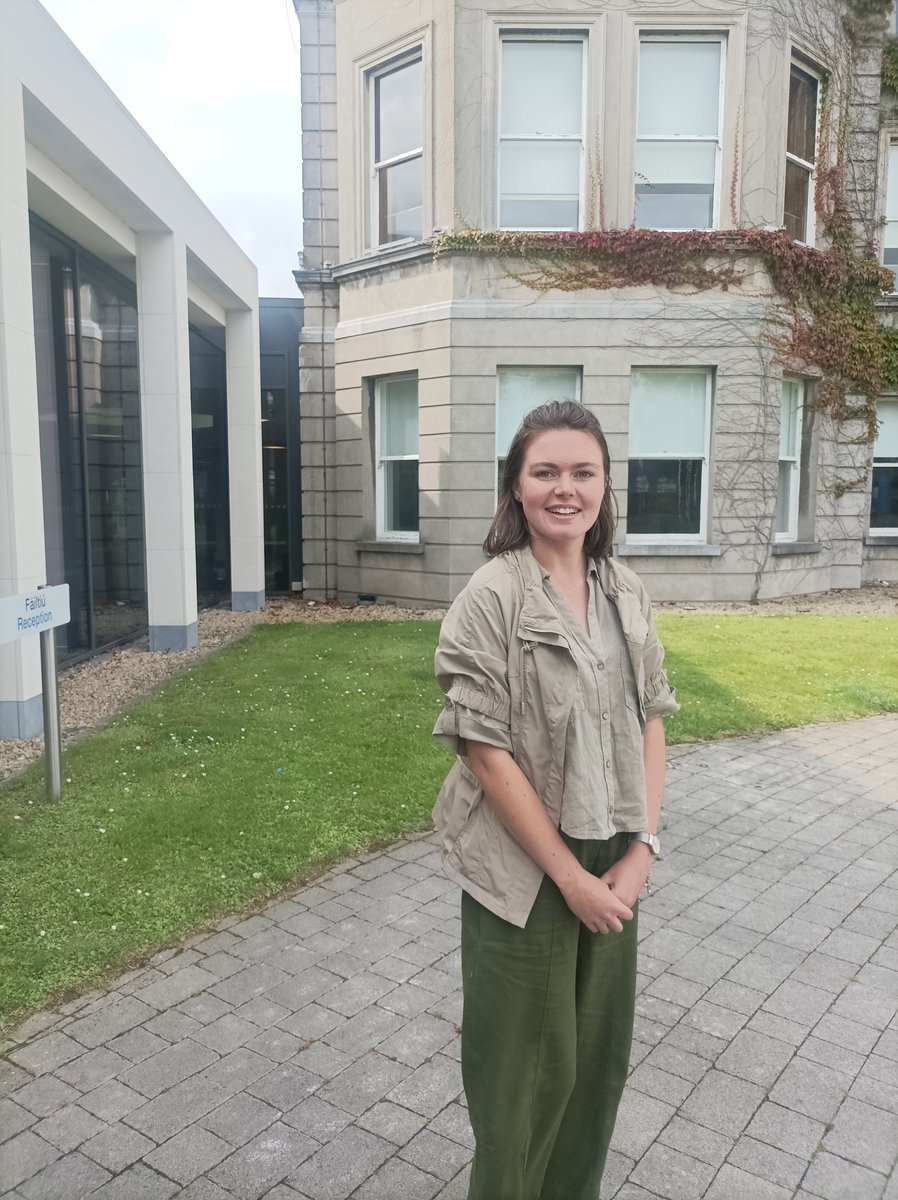 Róisín Ní Ghairbhí (@rghairbhi) on Twitter photo Go néirí go geal le Sarah Ryan Purcell, céimí ildánach <a href="/MICLimerick/">Mary Immaculate College (MIC)</a> ar chuir a saineolas agus a cuid scileanna go mór le togra taighde ar an nGaeilge sna luathbhlianta atá idir lámha <a href="/RoinnNa/">Roinn na Gaeilge,Coláiste Mhuire gan Smál</a> agus ár gcomhghleacaithe <a href="/MICEducationFac/">Faculty of Education, Mary Immaculate College.</a>. Déanfaidh Sarah gaiscí móra fós. Go néirí go geal le Sarah Ryan Purcell, céimí ildánach <a href="/MICLimerick/">Mary Immaculate College (MIC)</a> ar chuir a saineolas agus a cuid scileanna go mór le togra taighde ar an nGaeilge sna luathbhlianta atá idir lámha <a href="/RoinnNa/">Roinn na Gaeilge,Coláiste Mhuire gan Smál</a> agus ár gcomhghleacaithe <a href="/MICEducationFac/">Faculty of Education, Mary Immaculate College.</a>. Déanfaidh Sarah gaiscí móra fós.