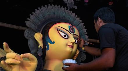 TimesAlgebraIND's tweet photo. BIG NEWS 🚨 Sex workers in Kolkata refuse to give soil for Maa Durga idols. They are protesting against Kolkata Doctor case.

Soil from the br0thels is considered sacred as it is believed that a person sheds all his good qualities when he enters there.

As per the tradition, for https://t.co/OXbHywmvZr