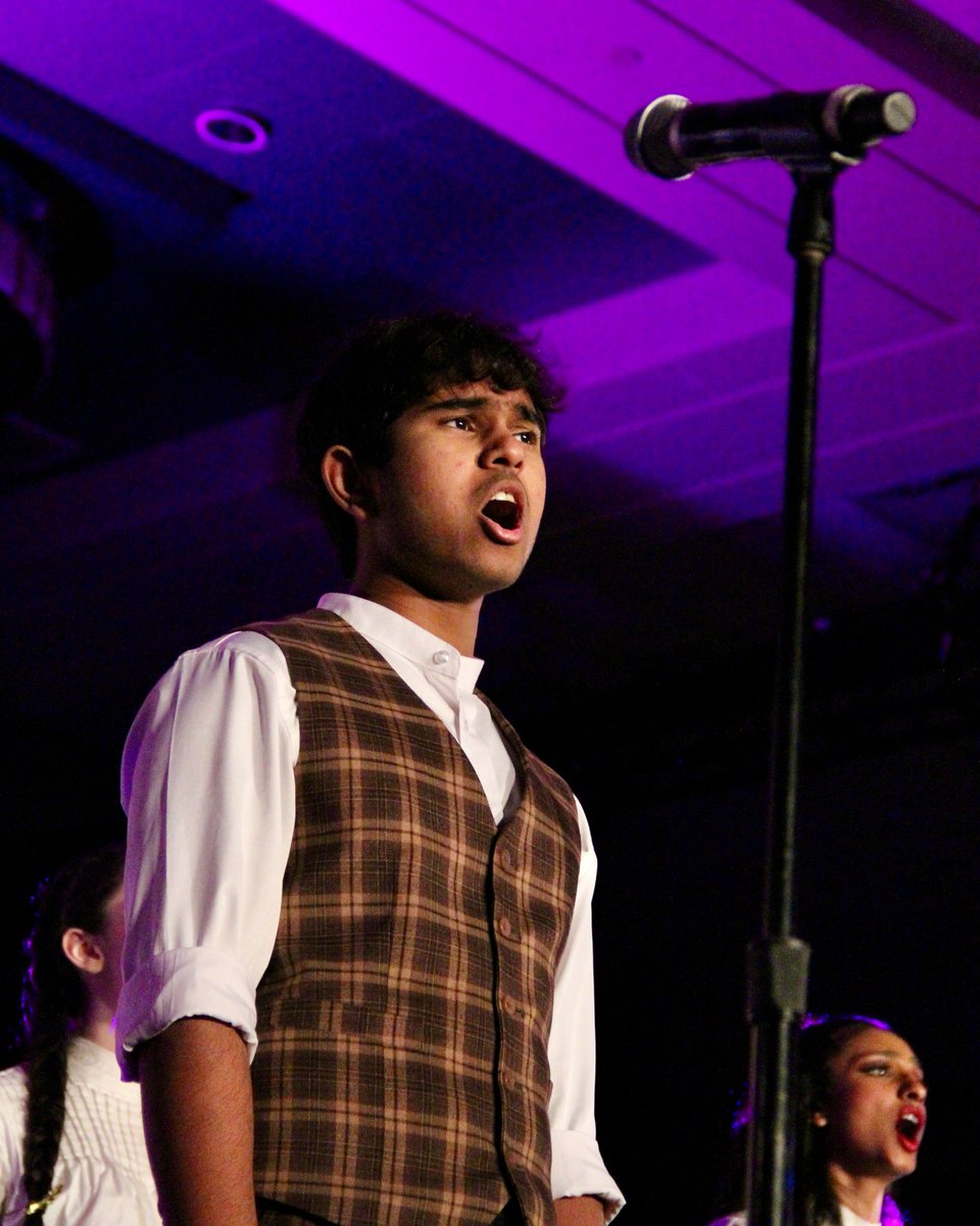 Spaces are filling up quickly for our 2025 competitions! Register now to reserve your group's place in the spotlight. ✨ #HOAchoirs

Register at hoachoir.com.