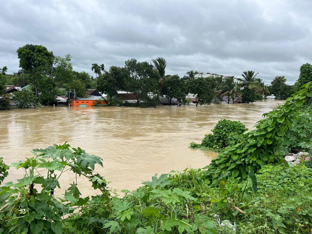 drudayan's tweet image. You can only make false news on HIV data without verification. You can’t make a news on Tripura’s worst ever flood. @ZeeNews @indiatvnews @Republic_Bharat @sudhirchaudhary @aajtak @anjanaomkashyap @TimesAlgebraIND