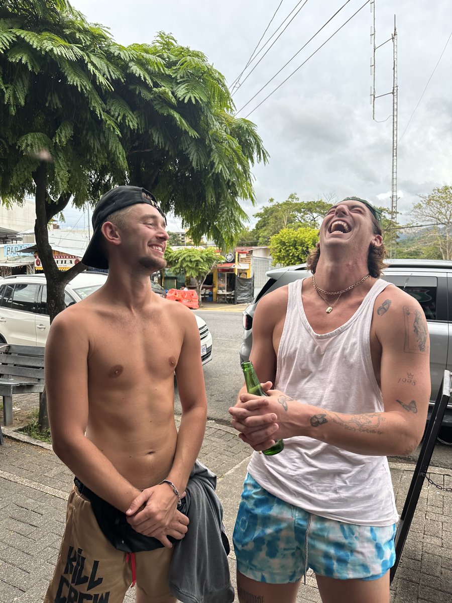 Going to speak for myself here, but I want to bring back the power of comedy. Specifically to the forefront of your mind.

Laughter truly is the greatest medicine of them all. Forget the seed oil, raw dairy, all that’s bullshit (it’s not, but let me make a point) 

I truly think